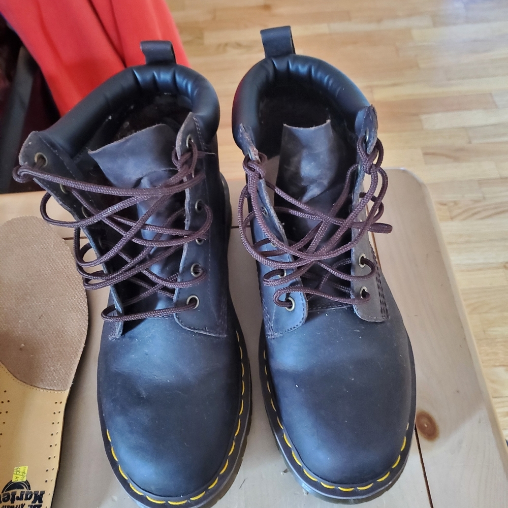 Dr Martens 6 eye Crazy horse leather boots.